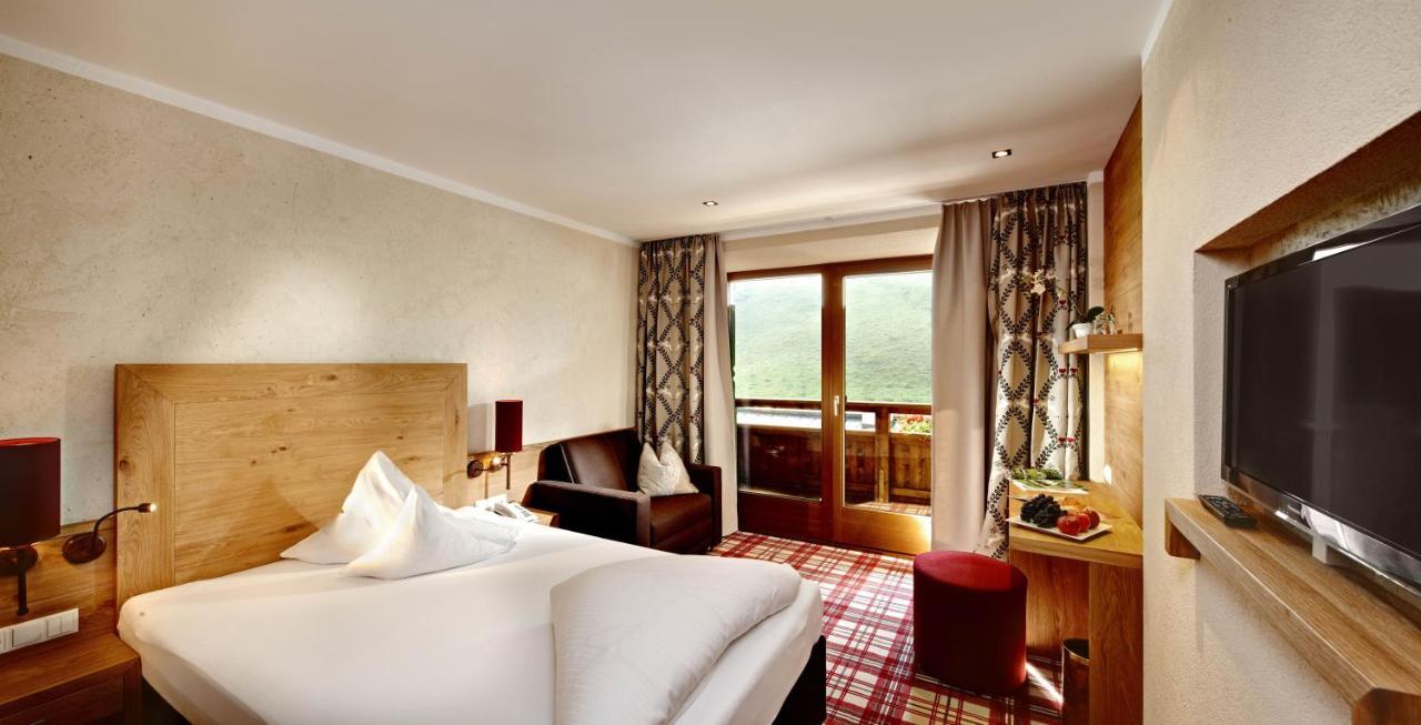 Hotel Berghof Crystal Spa & Sports Tux Zewnętrze zdjęcie
