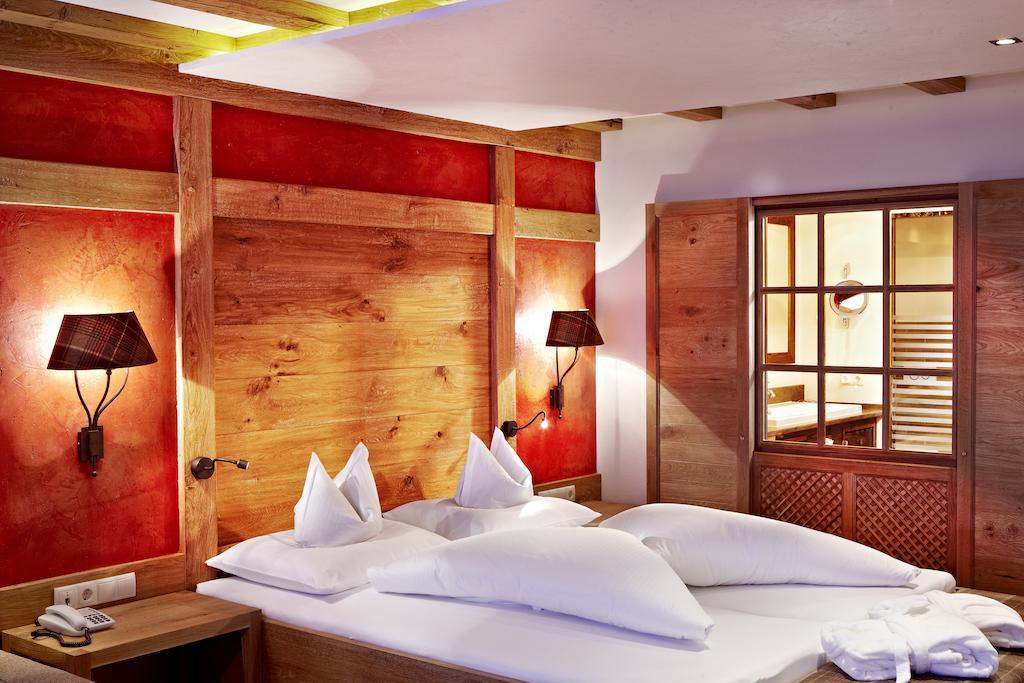 Hotel Berghof Crystal Spa & Sports Tux Zewnętrze zdjęcie