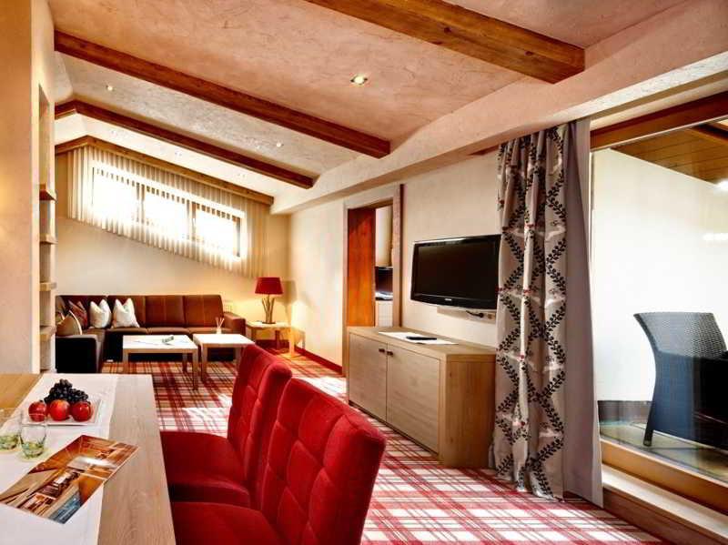 Hotel Berghof Crystal Spa & Sports Tux Zewnętrze zdjęcie